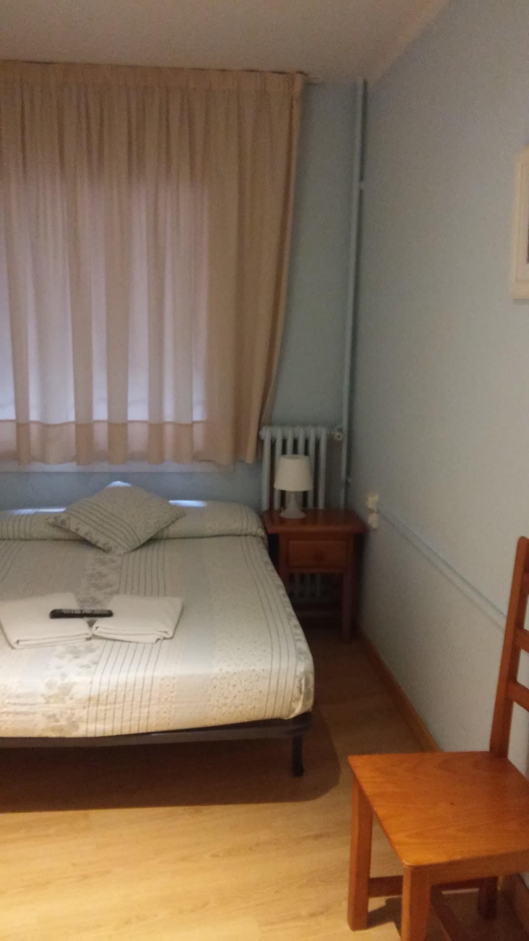 Hostal Porta De Nuria Ribes De Freser Ngoại thất bức ảnh