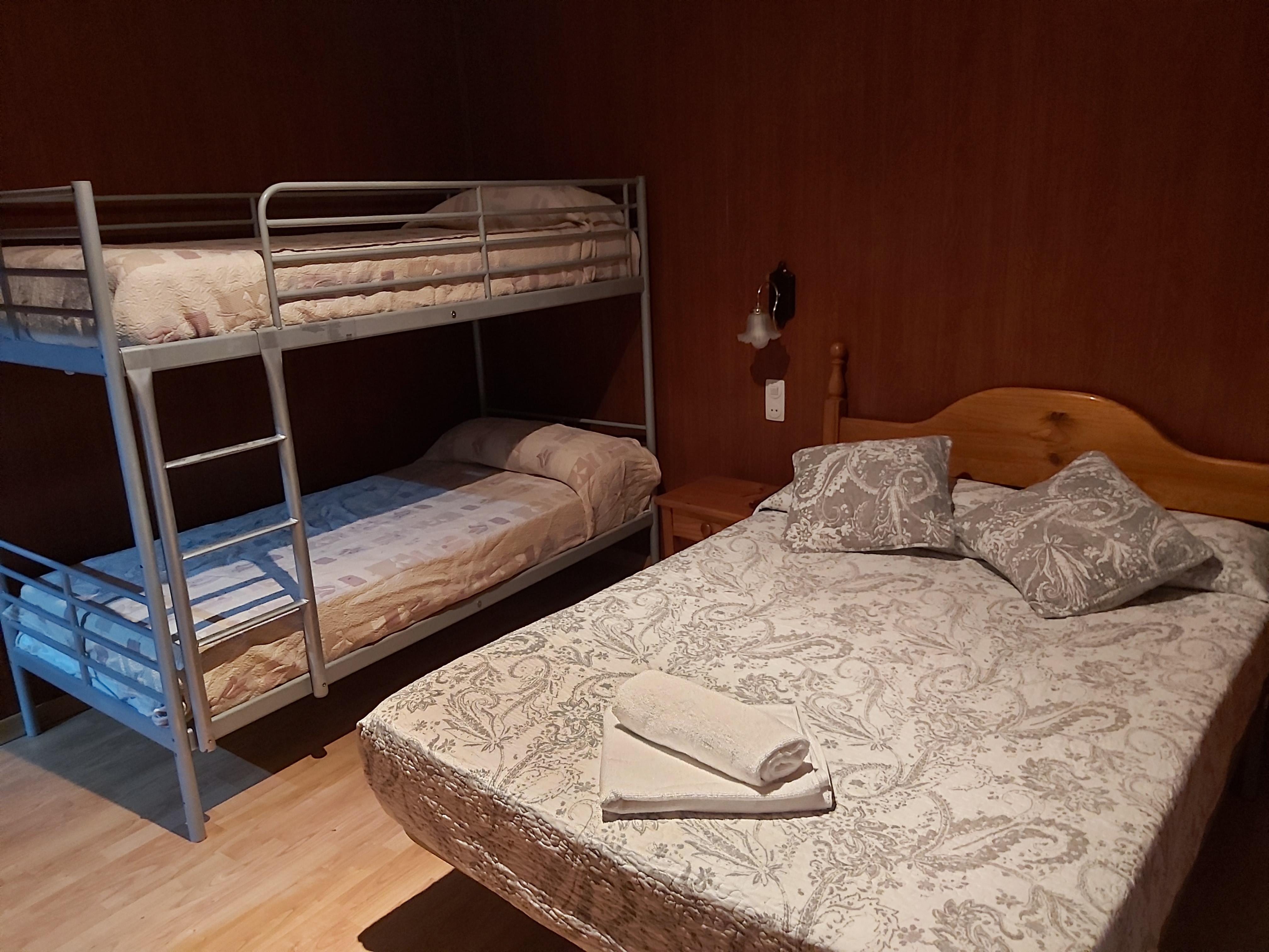 Hostal Porta De Nuria Ribes De Freser Ngoại thất bức ảnh