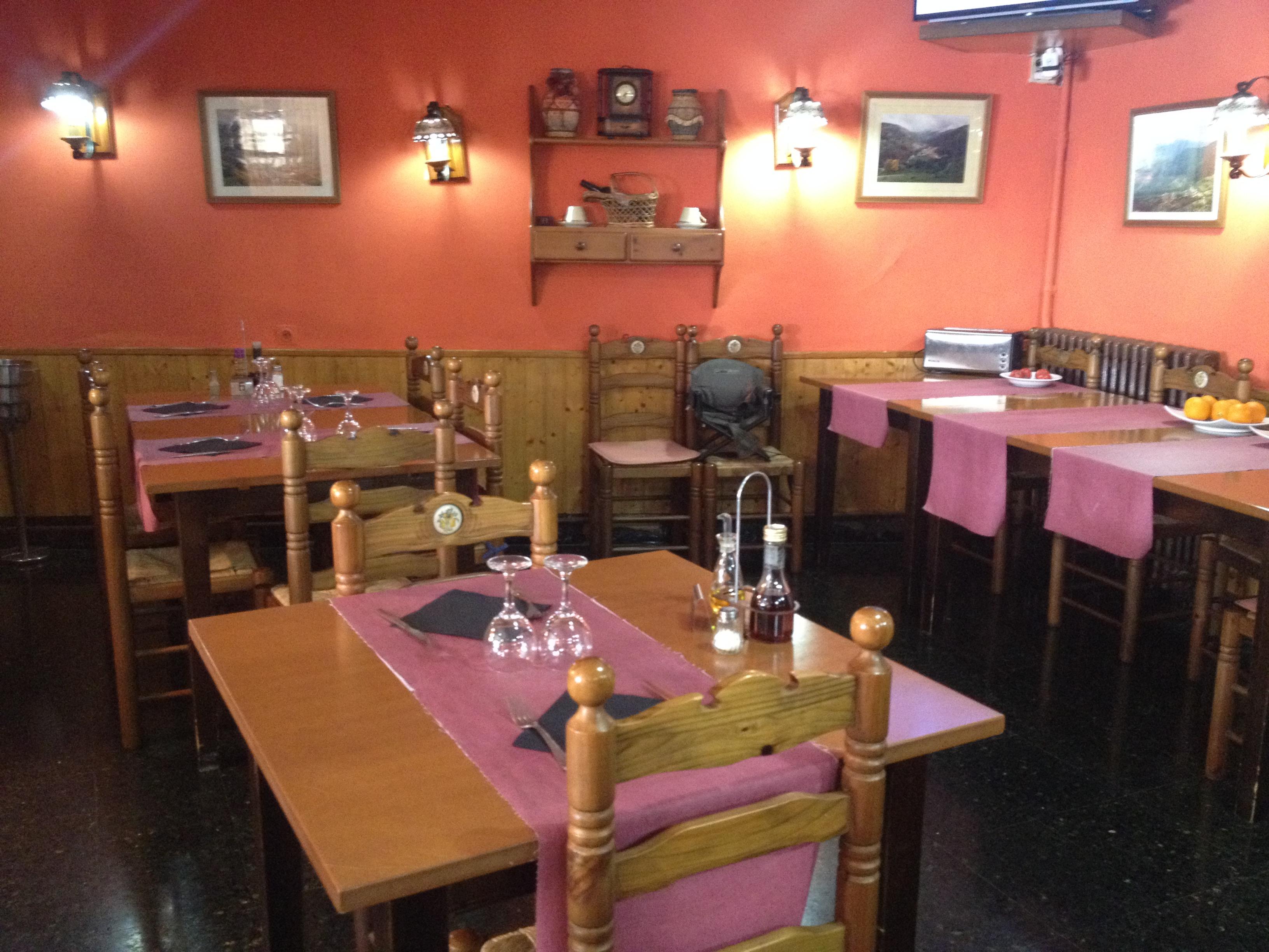 Hostal Porta De Nuria Ribes De Freser Ngoại thất bức ảnh