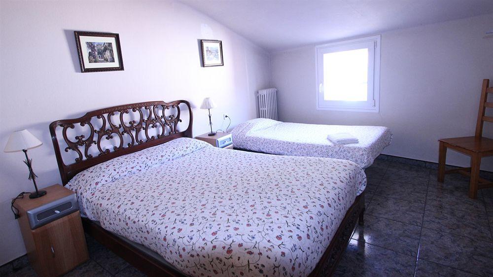 Hostal Porta De Nuria Ribes De Freser Ngoại thất bức ảnh