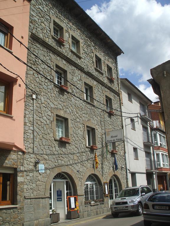 Hostal Porta De Nuria Ribes De Freser Ngoại thất bức ảnh
