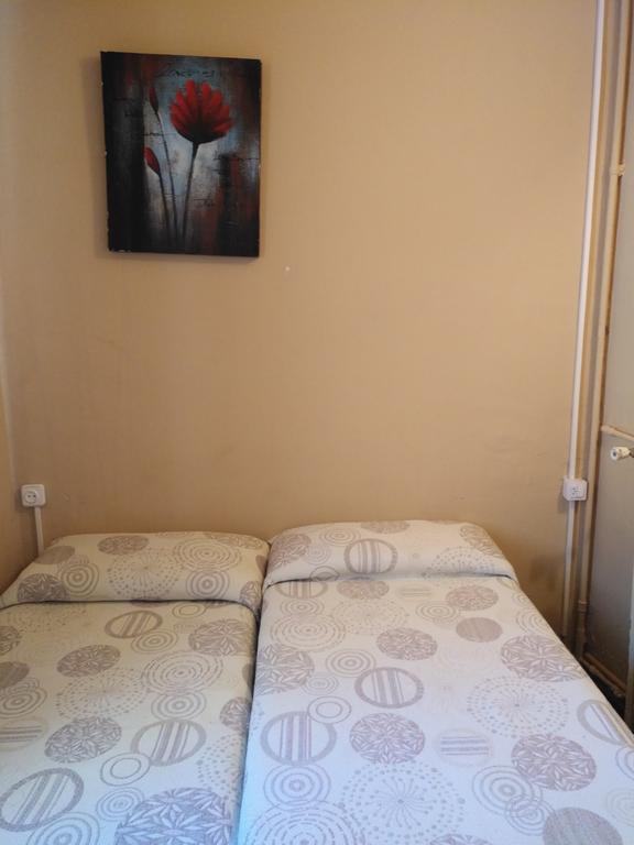 Hostal Porta De Nuria Ribes De Freser Ngoại thất bức ảnh